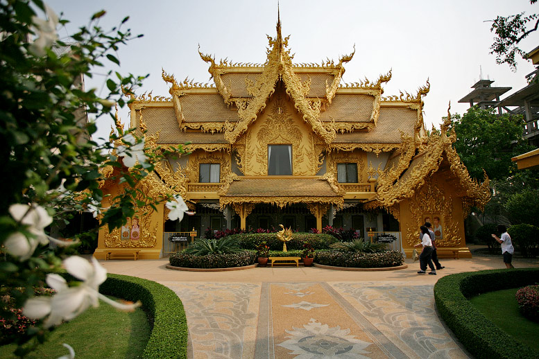 Ват Ронг Кхун (Белый храм), Таиланд. Фото