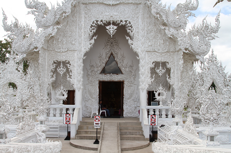 Ват Ронг Кхун (Белый храм), Таиланд. Фото