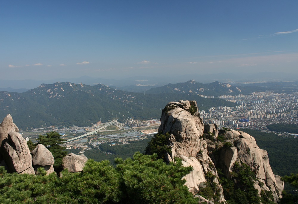 Гора Пукхансан в Сеуле. Южная Корея. Фото