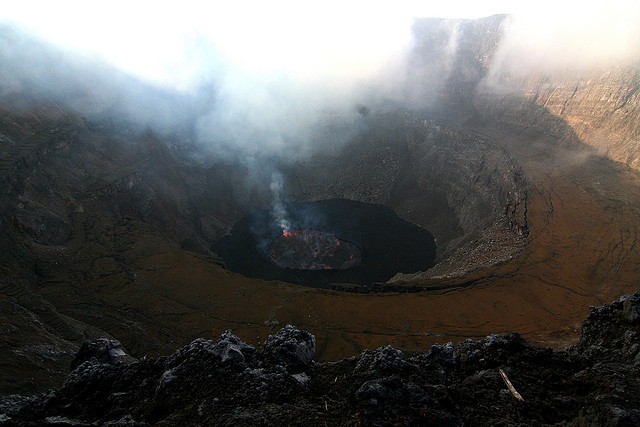 vulkan-niragongo-04