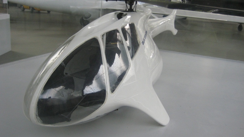 Вертолет от Луиджи Колани. Выставка в Карлсруэ. Фото