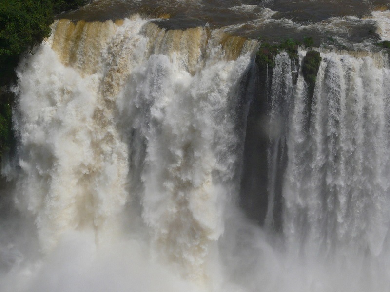 Водопады Игуасу в Аргентине
