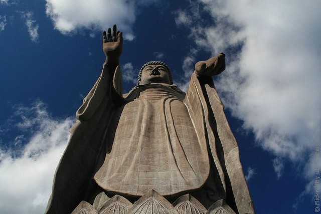 Статуя Будды Усику Дайбуцу 02