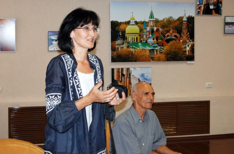Ильдар Ханов с женой Раузой Султановой. Фото