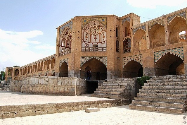 most-khadzhu-isfahan-10