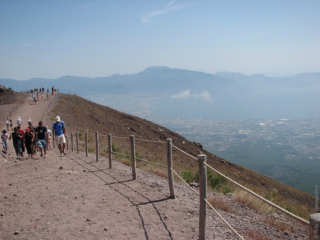 Vesuvius-10
