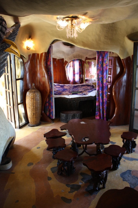 Необычная гостиница Crazy House во Вьетнаме. Фото