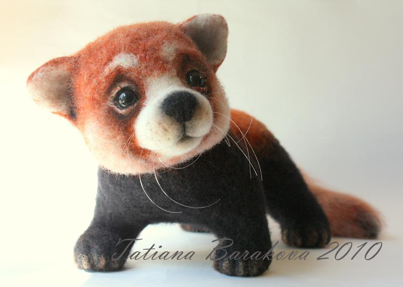 Войлочная игрушка - красная панда. Фото