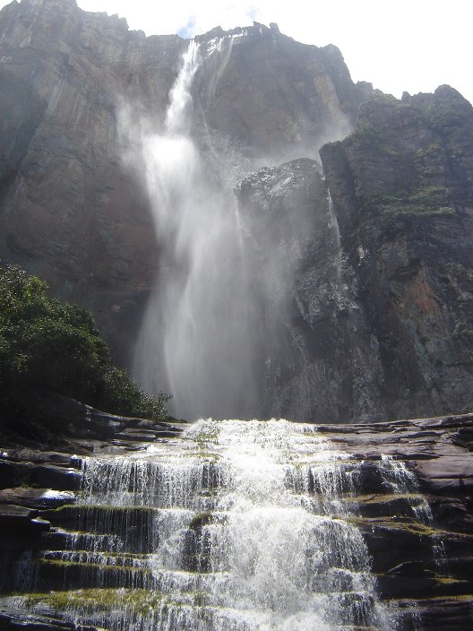 Анхель - самый высокий водопад в мире. Венесуэла. Фото