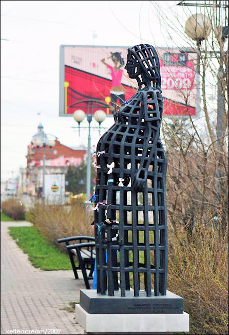 Необычные памятники Томска. Фото