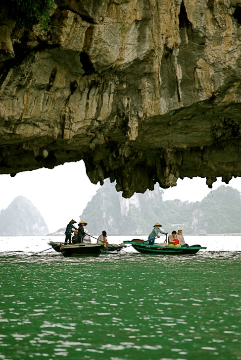  залив Халонг (Вьетнам). Фото / Ha Long Bay. Photo