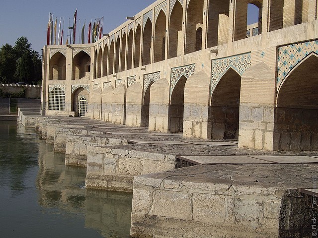 most-khadzhu-isfahan-07