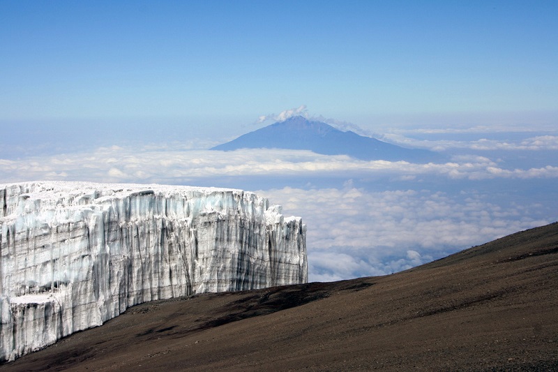 Ледники на Килиманджаро. Фото