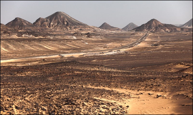 Черная пустыня в Египте. Фото