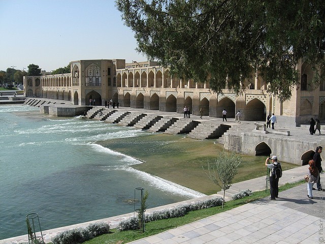 most-khadzhu-isfahan-14