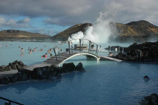 Геотермальный источник Голубая Лагуна в Исландии. Фото
