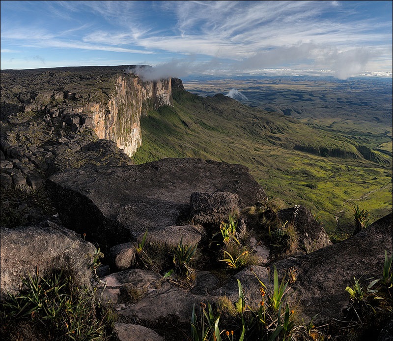 Столовая гора (тепуи) Рорайма в Венесуэле. Фото