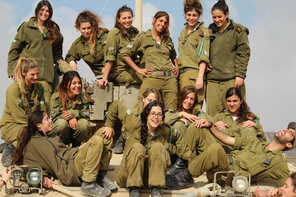 Девушки в армии Израиля